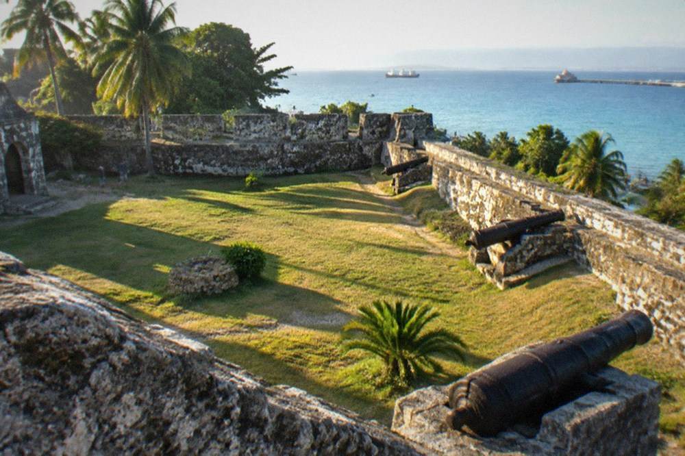 The stone walls and triangular courtyard of Fort San Pedro in Cebu City